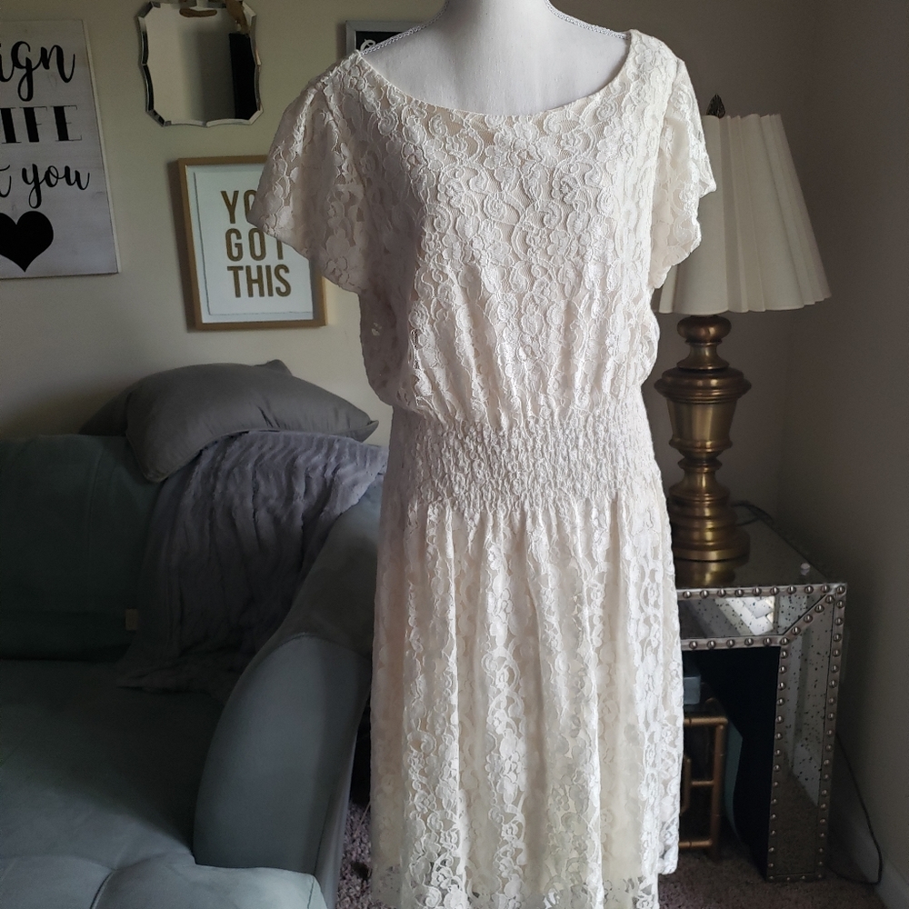 LACE Dress